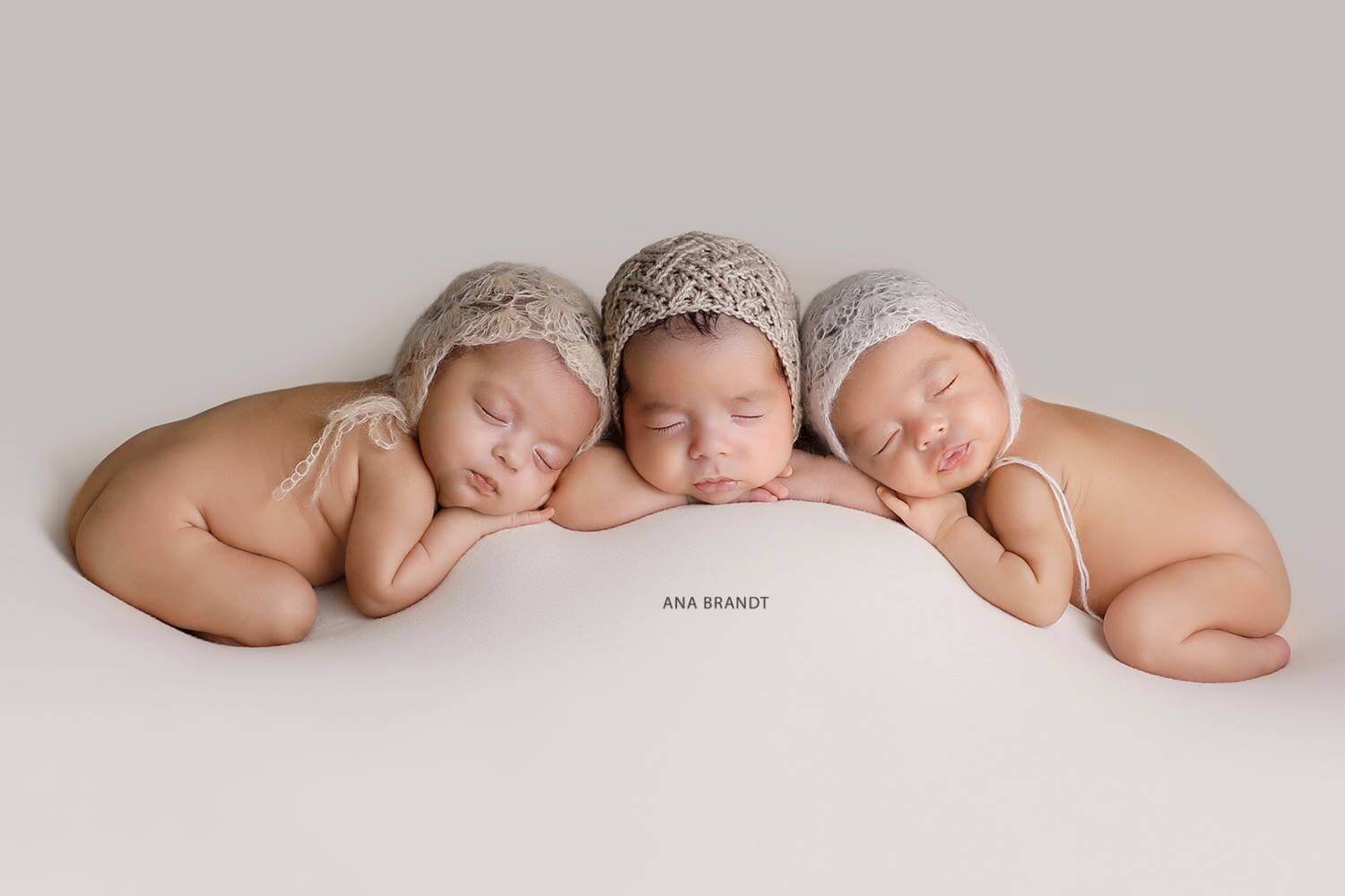 Newborn Photography by Anamaria Brandt